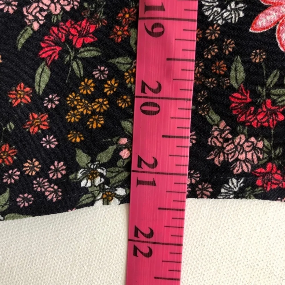 Loft Casual Office Spring Summer Floral Scoop Neck Puff Sleeves Flowy Top